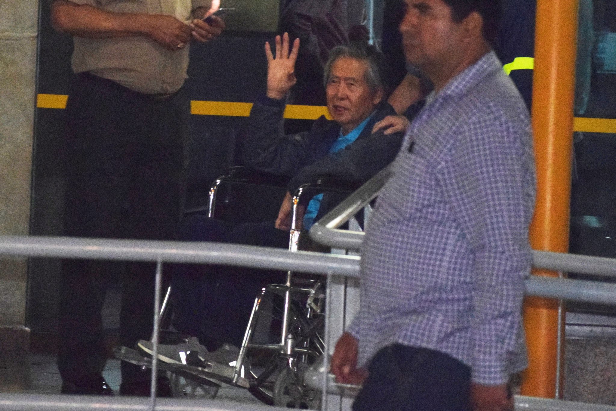 Former Peruvian President Alberto Fujimori accompanied by his son Kenji Fujimori leaves the Centenario hospital in Lima, Peru, January 4, 2018. REUTERS/Alexis Pasquel