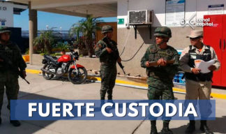 soldados ecuatorianos custodian frontera