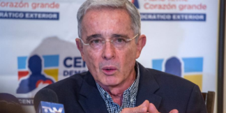 Álvaro Uribe dio positivo covid-19